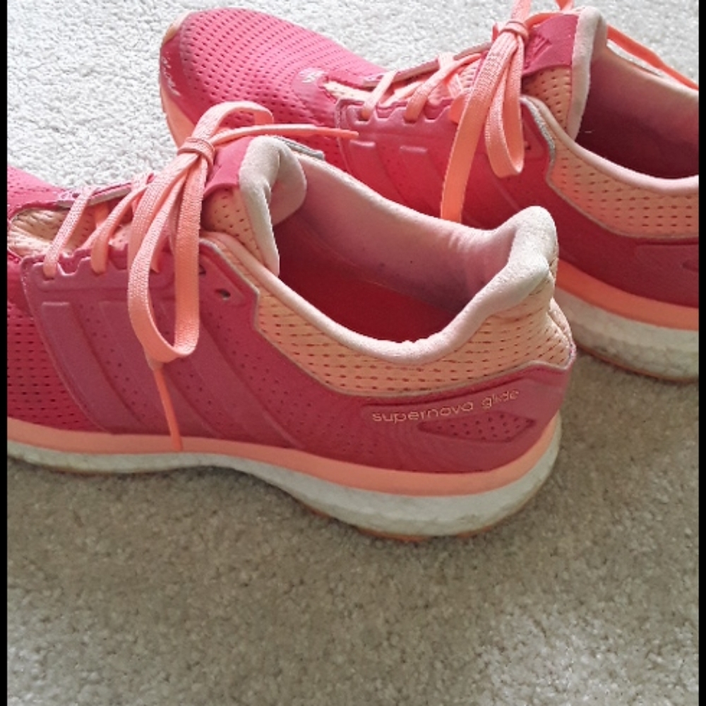 Adidas Supernova Glide techfit running shoes 9.5 - Picture 3 of 4